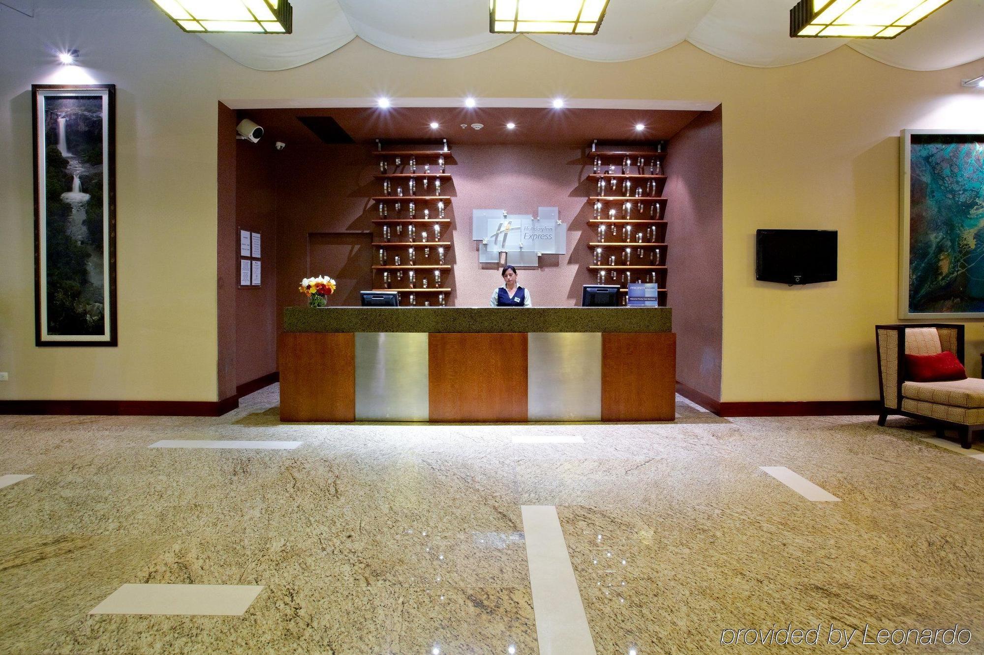 Holiday Inn Express Quito By Ihg Exteriör bild
